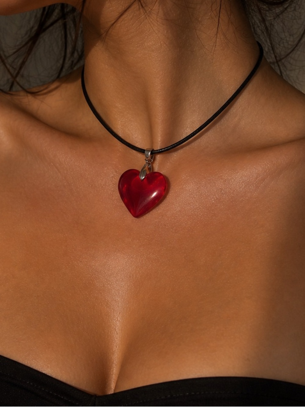 Y2K red heart choker necklace ❤️